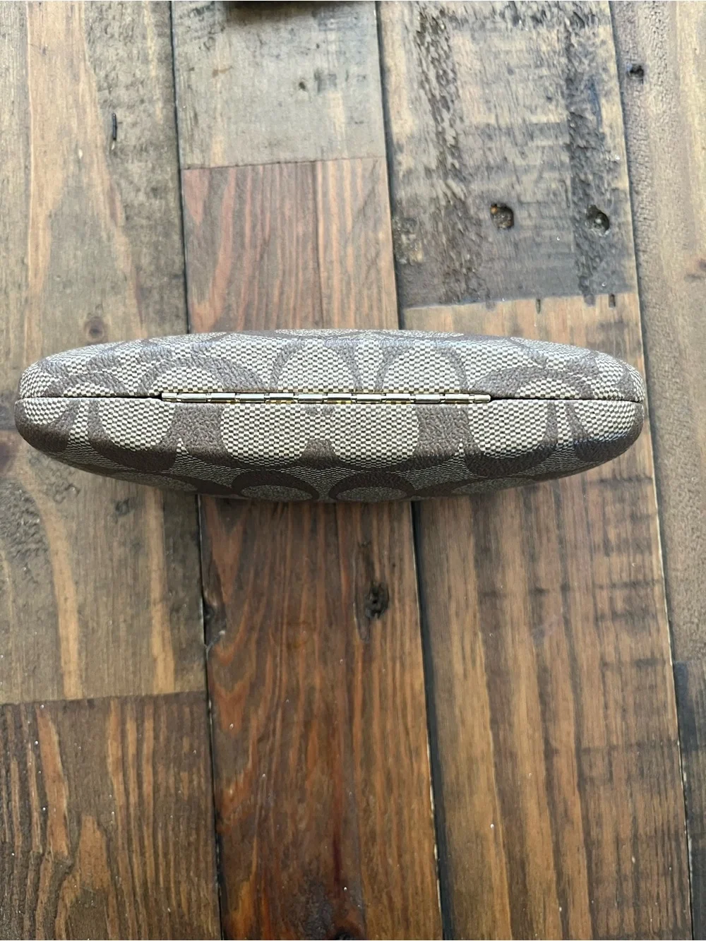 Coach Sunglasses Case Brown Signature Hard Case with Cleaning Cloth see‎ flaws